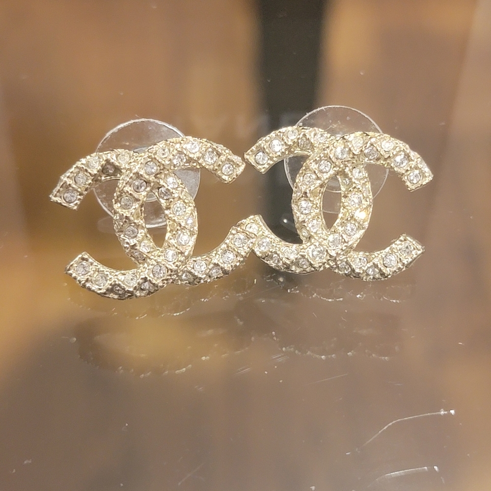 SOLD AUTHENTIC Chanel 20A CC Crystal Studs